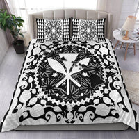 Black-and-white Hawaii bedding set with hibiscus medallion and birds; includes pillowcases