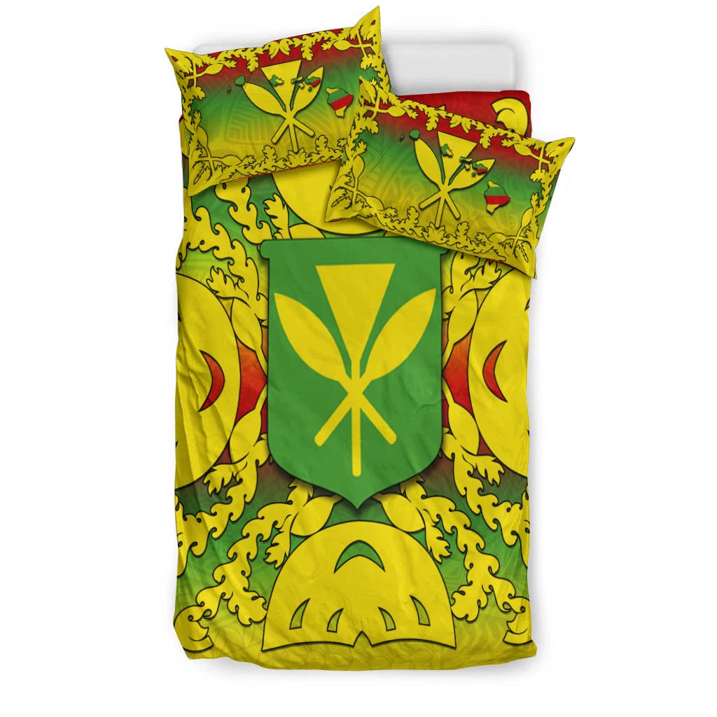 Hawaiian bedding set, angled view: yellow pillows and green crest shield on gradient fabric