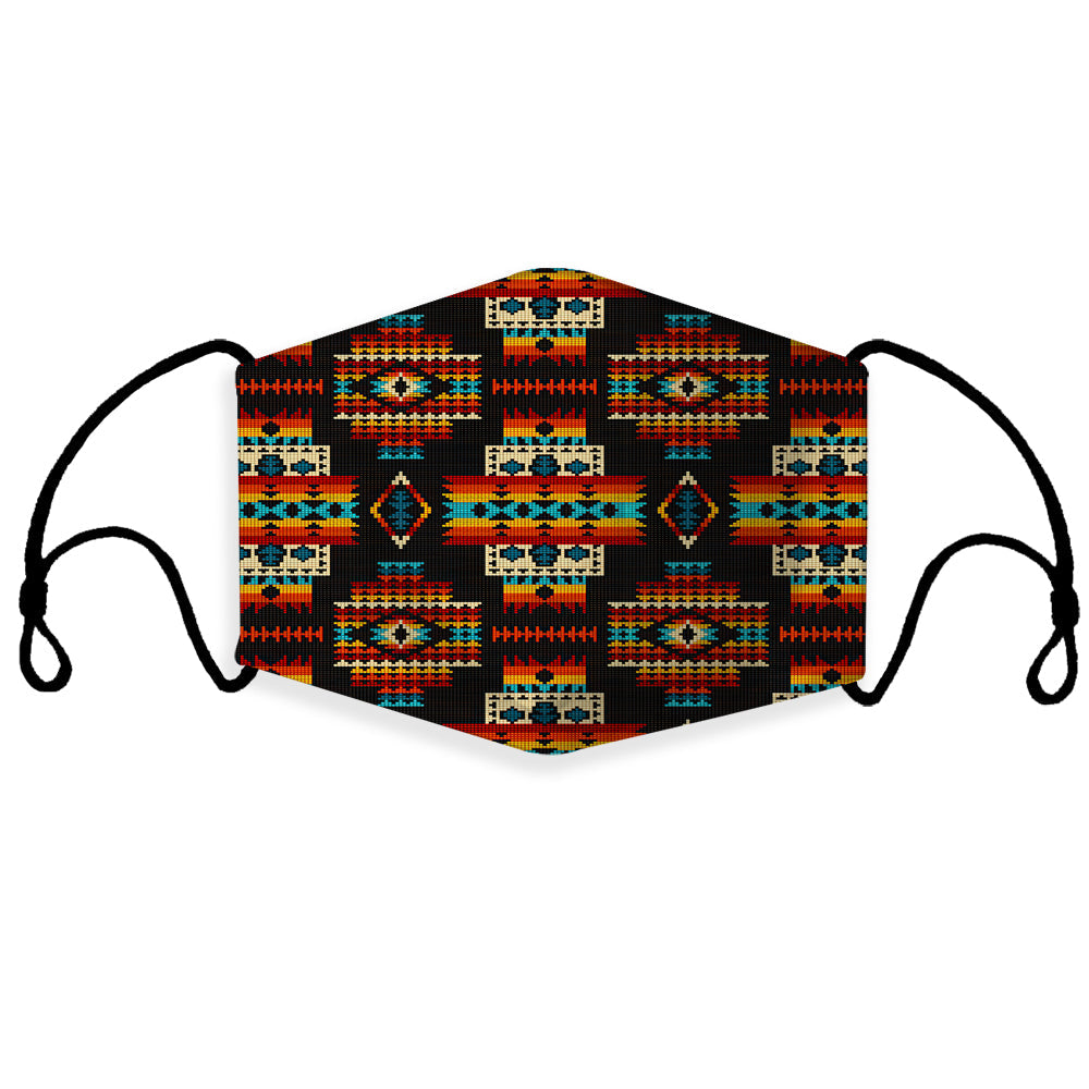 Schwarze Stoffmaske mit mehrfarbigem Native-Americana Muster, verstellbaren Ösen