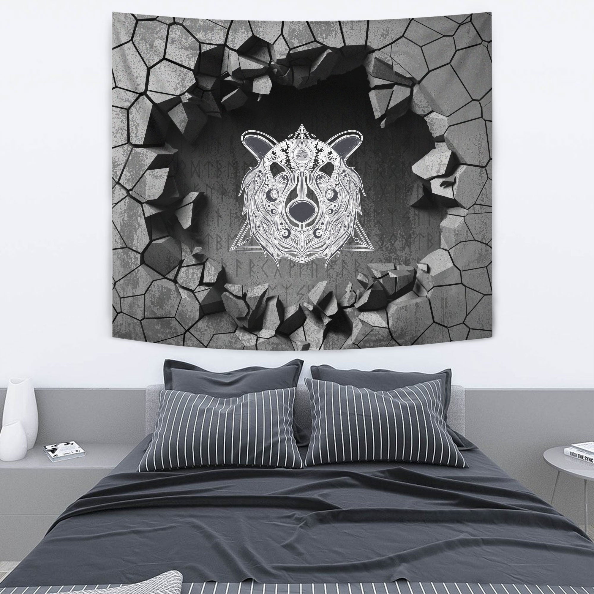 viking-tapestry-great-dragon-head-with-horns-tapestry