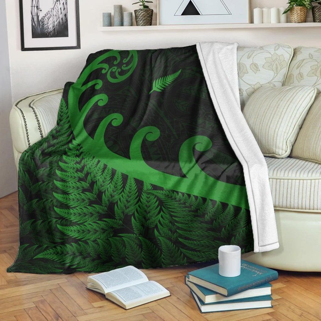 new-zealand-rugby-maori-premium-blanket-silver-fern-koru-vibes-green