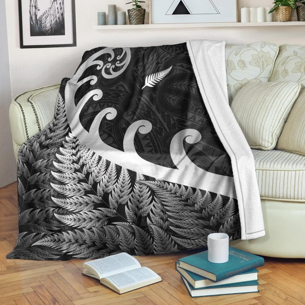 new-zealand-rugby-maori-premium-blanket-silver-fern-koru-vibes-black