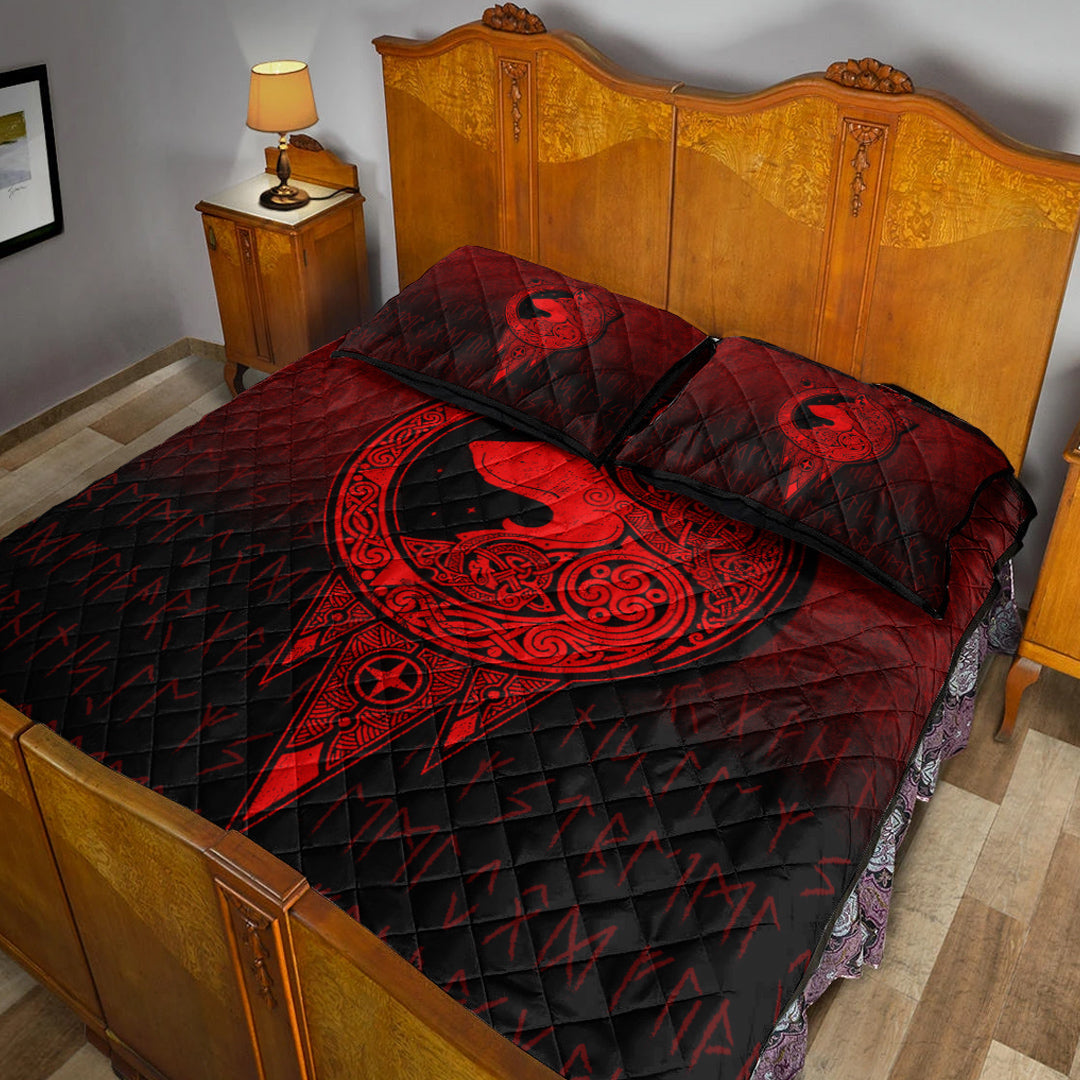 Red & black quilt bed set with wolf centerpiece and two red-and-black pillowcases