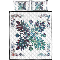 Shell white quilt with colorful hibiscus plant pattern, includes two matching pillows