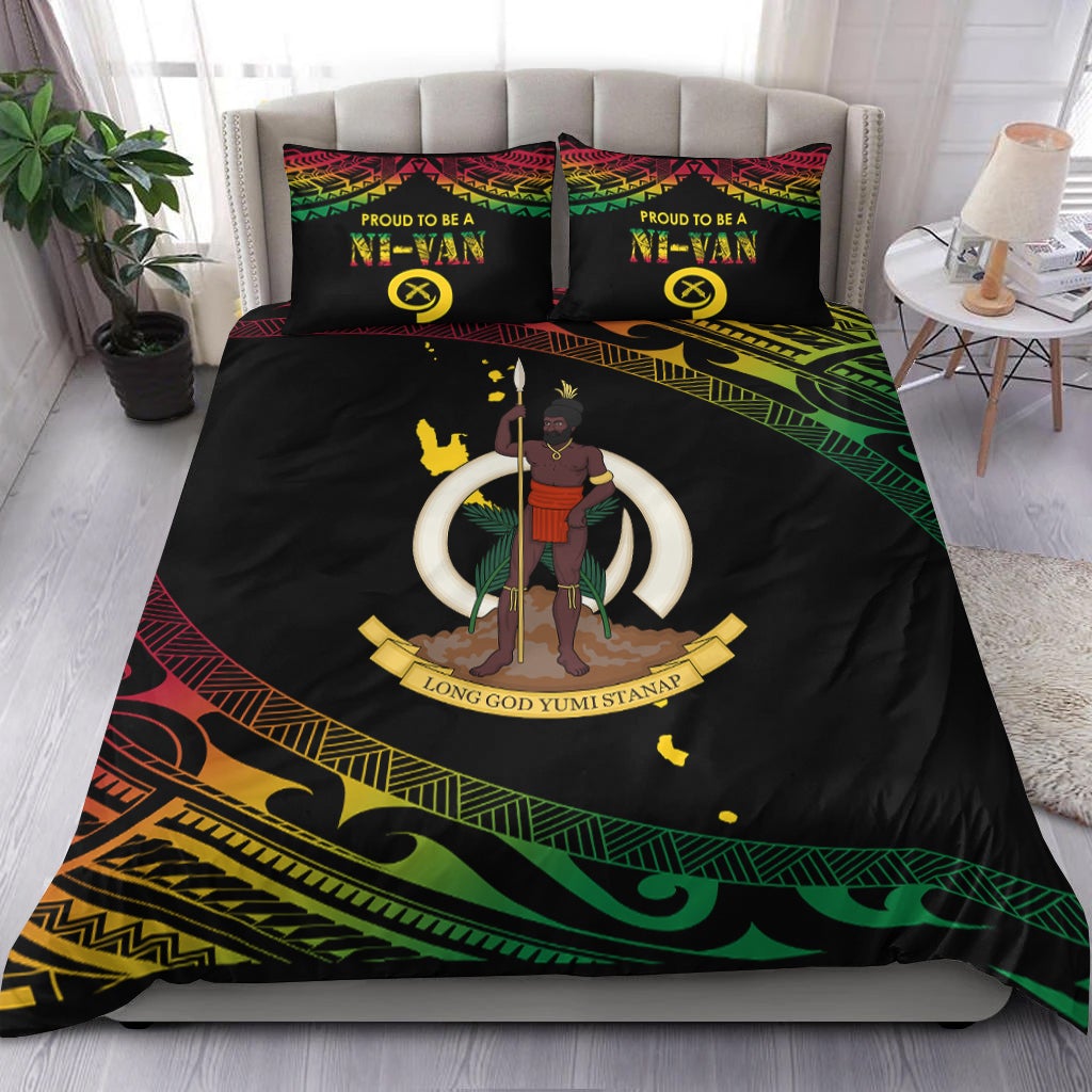 Black Polynesian pattern duvet cover set with two pillows, central warrior and green stripes