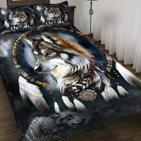 Close-up view of wolf feather headdress 3D printed bedding set, matching pillows