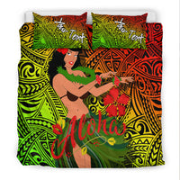 Hula girl duvet set with tribal motif and floral lei, Aloha script on duvet face