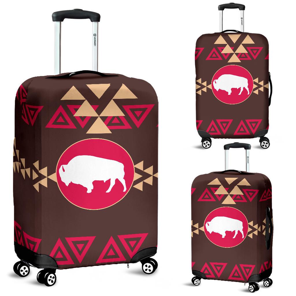 Braune Kofferhülle mit Tribal-Muster und großem Bison-Emblem, passend für Rollenkoffer