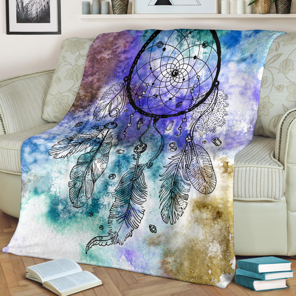 Full-color dream catcher throw blanket with blue-purple feathers and hanging charms design