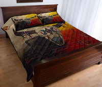 Bettset mit großem Bison- und Figurenmotiv auf mehrfarbigem, gestepptem Quilt