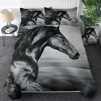 Gray and black horse bedding set, close-up horse print with matching pillowcases
