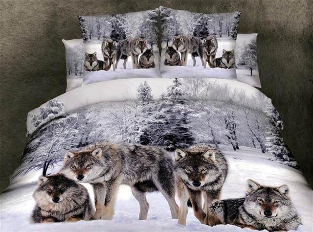 Snowy wolf pack duvet with matching pillow panels, multicolor bedding set